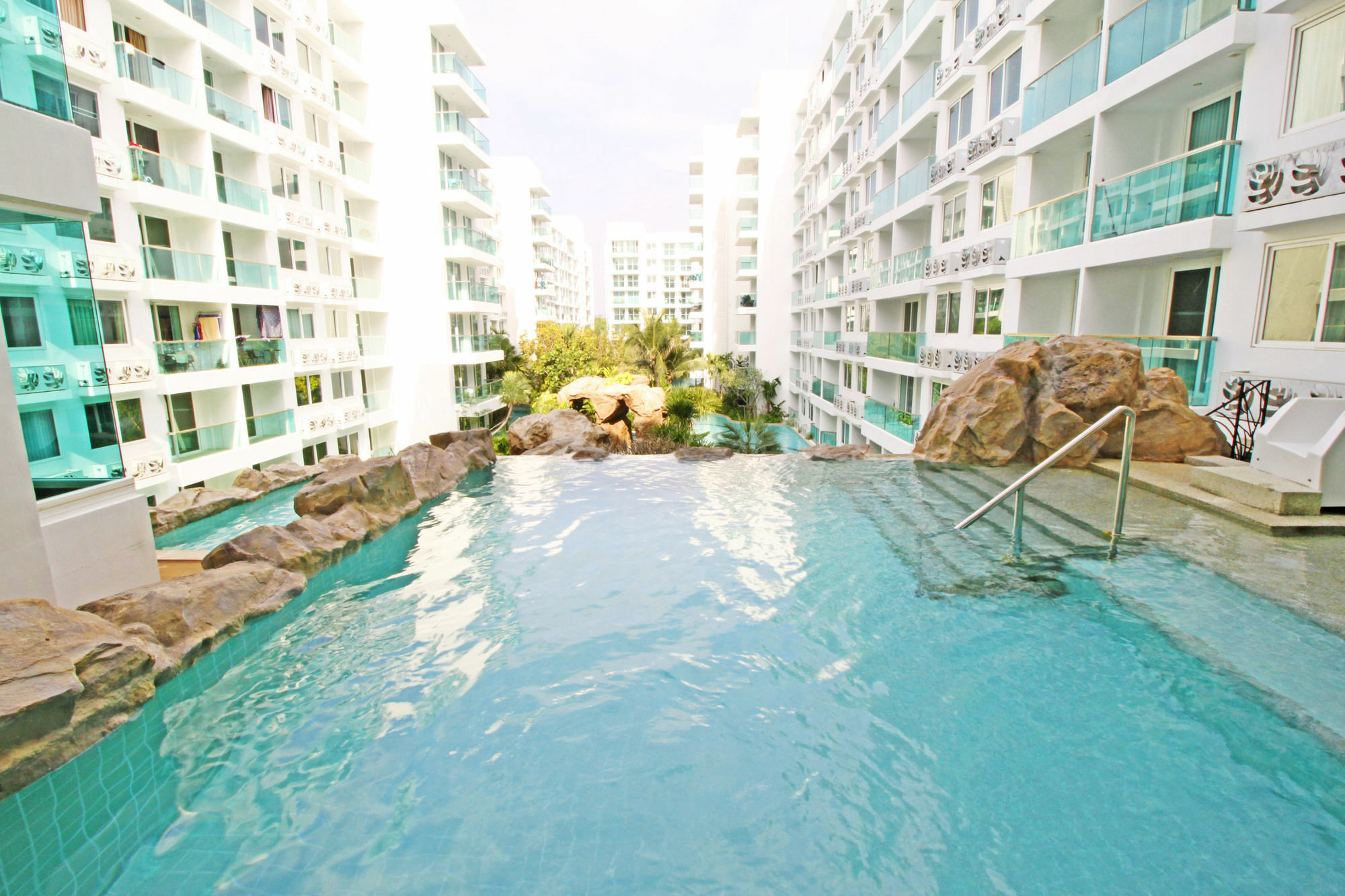 อเมซอน เรสซิเดนซ์ บาย พัทยา ซันนี เรนทัล Apartment หาดจอมเทียน ภายนอก รูปภาพ
